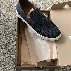 Brand new in box Olukai Pehuea size 8.5